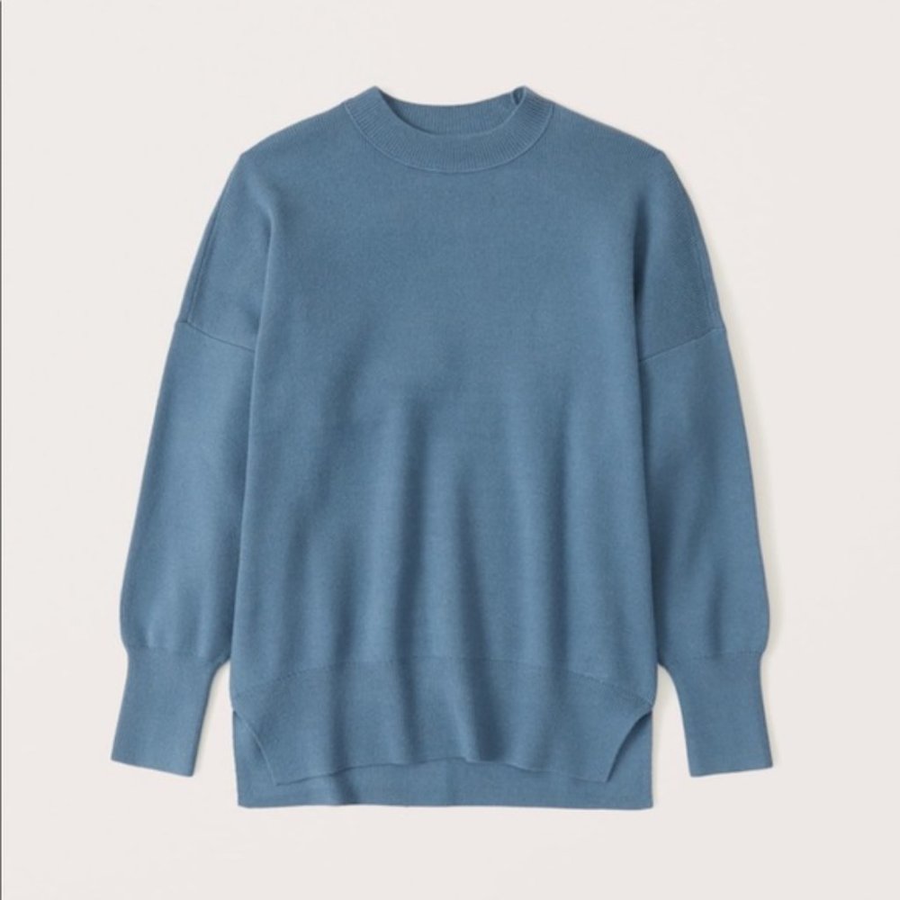Abercrombie LuxeLoft Oversized Legging-Friendly Crew Sweater